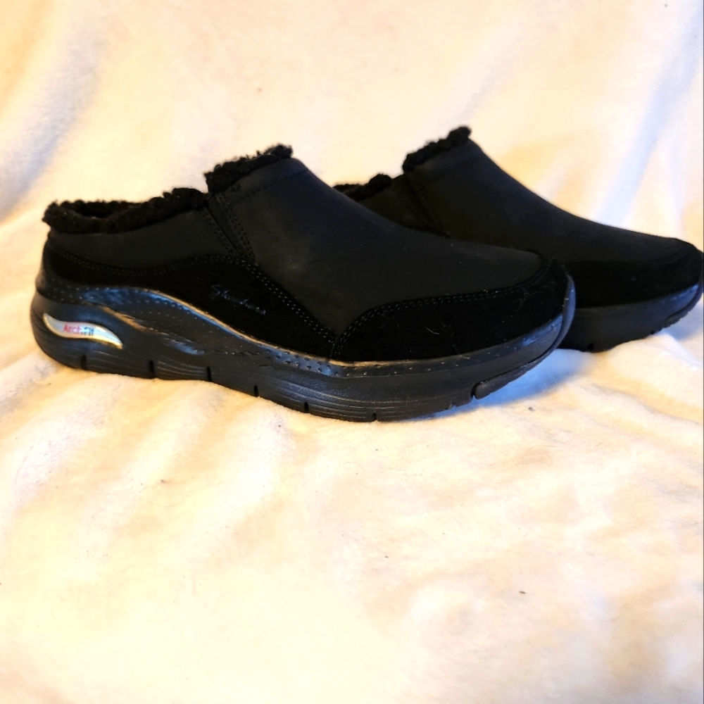 Skechers mules